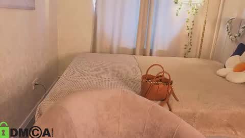 Snapshot of lina_reeds chatting on July 8, 12:48 am LINA online show from July 8, 12:48 am