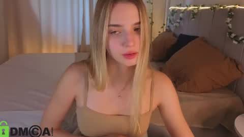 Snapshot of lina_reeds chatting on July 20, 1:31 am LINA online show from July 20, 1:31 am