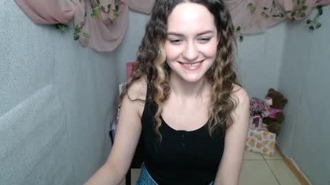 Lina online show from January 3, 6:44 am