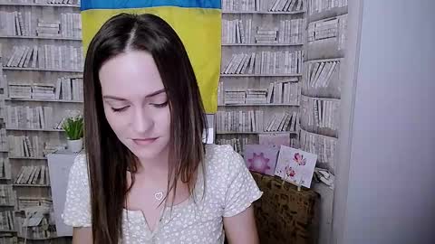 Lina online show from October 1, 6:19 am