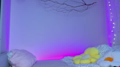 Snapshot of lina_stones chatting on August 3, 1:16 pm Sophia online show from August 3, 1:16 pm