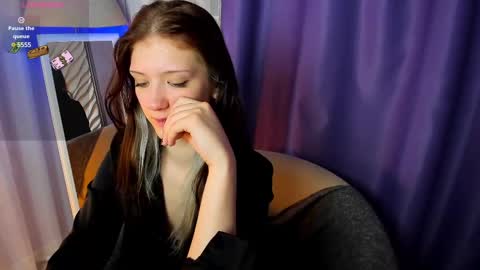 Snapshot of lina_vi chatting on March 11, 3:26 am Lina online show from March 11, 3:26 am