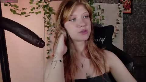 Snapshot of lina_vi chatting on July 22, 8:00 pm Lina online show from July 22, 8:00 pm