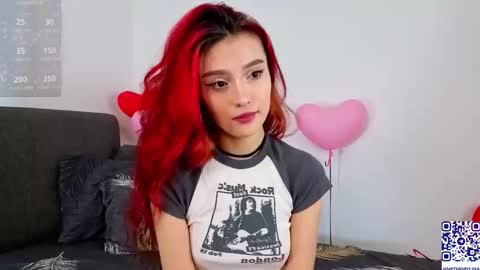 Snapshot of linaage chatting on February 19, 7:10 pm Lina online show from February 19, 7:10 pm