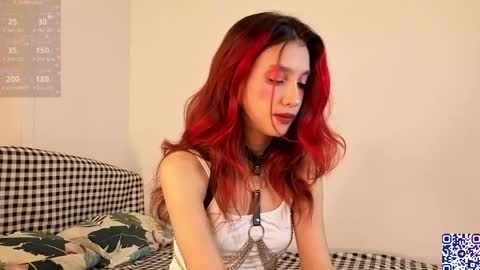 Snapshot of linaage chatting on April 1, 6:49 pm Lina online show from April 1, 6:49 pm