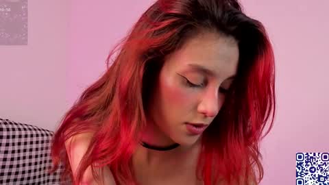 Snapshot of linaage chatting on April 5, 5:54 pm Lina online show from April 5, 5:54 pm