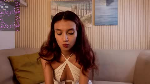 Snapshot of linaage chatting on May 24, 4:23 pm Lina online show from May 24, 4:23 pm