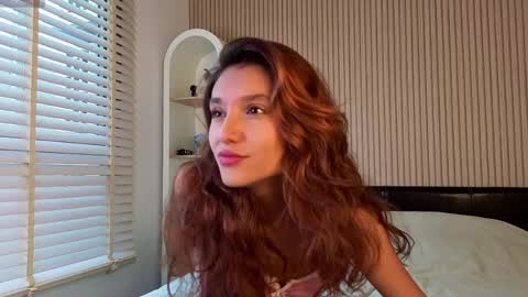 Snapshot of linaage chatting on June 5, 1:12 am Lina online show from June 5, 1:12 am