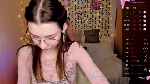 Snapshot of linablossom chatting on November 24, 8:14 am Lina online show from November 24, 8:14 am