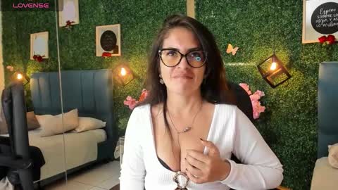 Lina  online show from October 15, 11:32 am