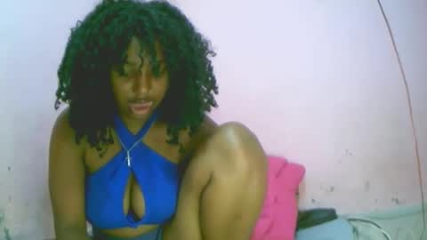 linah1123 online show from October 12, 10:36 am