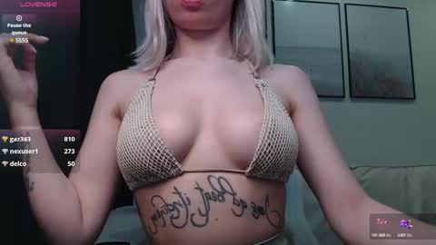 Lina online show from March 2, 8:07 pm