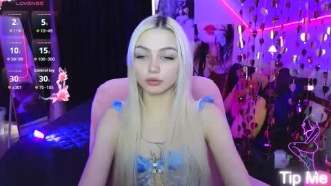 Snapshot of linalirian chatting on February 16, 10:00 am I am Lina online show from February 16, 10:00 am