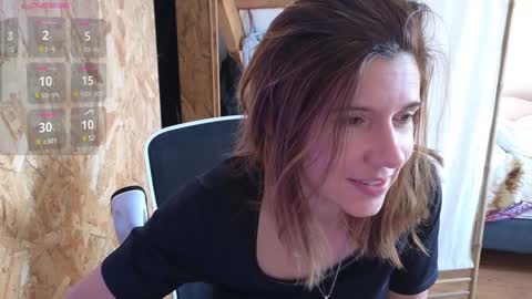 Lina online show from December 29, 1:17 pm