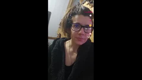 Lina online show from January 1, 8:47 pm