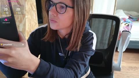 Lina online show from February 7, 2:04 pm