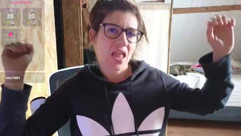 Lina online show from February 11, 10:26 am