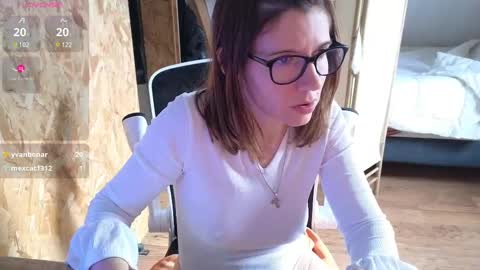 Lina online show from February 14, 9:34 am