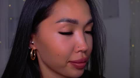 Snapshot of linamuhn_ chatting on February 23, 8:49 am Lina online show from February 23, 8:49 am