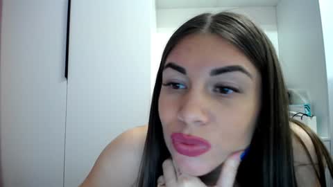 Snapshot of linasparks chatting on December 15, 10:47 pm Lina Sparks online show from December 15, 10:47 pm