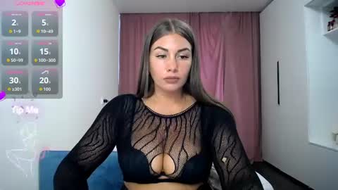 Lina Sparks online show from June 16, 2:30 pm