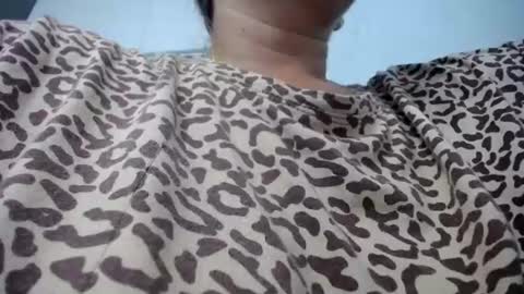 Lina Sparks online show from August 1, 6:40 pm
