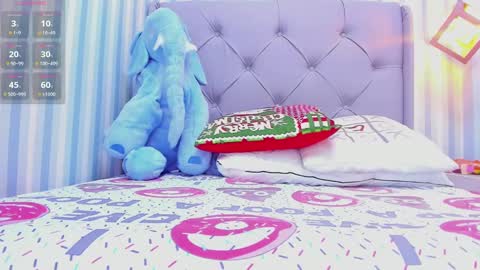 Snapshot of linastark chatting on January 5, 9:37 am L I N A online show from January 5, 9:37 am