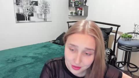 Lina online show from January 18, 12:35 am