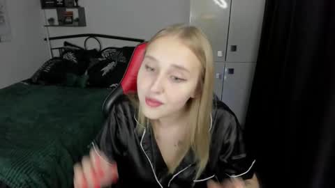 Lina online show from September 11, 9:48 pm