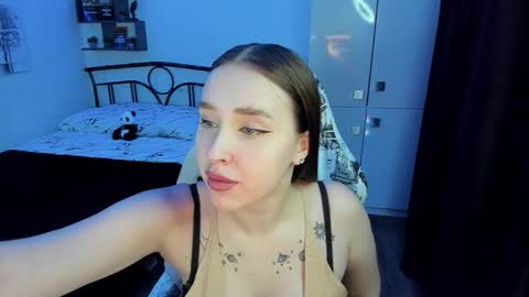 Lina online show from November 17, 10:04 pm