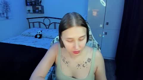 Lina online show from December 1, 9:20 pm