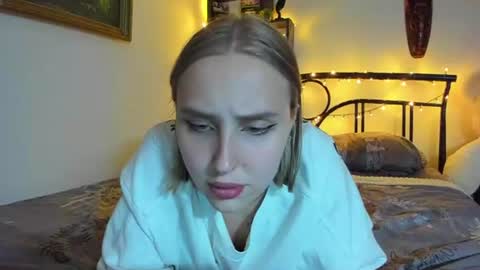 Lina online show from August 4, 9:39 pm