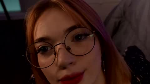 Snapshot of linavelle chatting on April 28, 2:21 am LinaVelle online show from April 28, 2:21 am