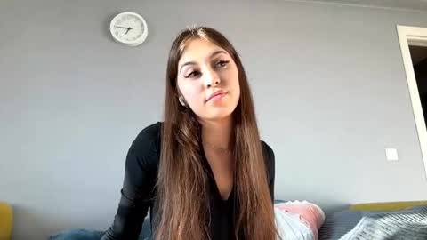 Elin online show from September 15, 1:22 pm