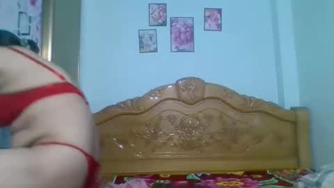 linda2493 online show from September 18, 12:40 pm
