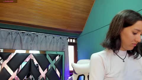  Linda  online show from December 2, 6:43 pm