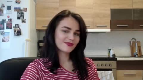 Linda online show from October 7, 2:58 pm