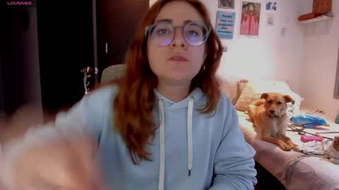 Giggles  online show from December 19, 10:42 pm
