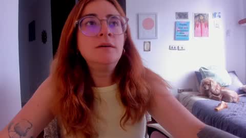 Giggles  online show from December 23, 8:03 pm