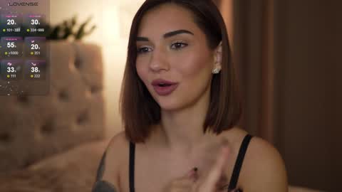 Snapshot of linda_warners chatting on January 24, 9:37 pm Call me Linda online show from January 24, 9:37 pm