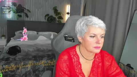 Linda Zefir online show from June 9, 1:06 am