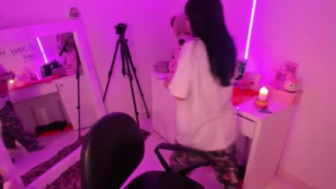 Snapshot of lindaa_miller chatting on November 4, 5:17 am linda miller online show from November 4, 5:17 am