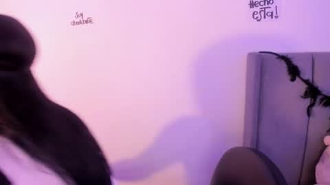 Snapshot of lindaa_miller chatting on November 30, 2:48 am linda miller online show from November 30, 2:48 am