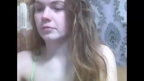 LindaAhSkysX online show from February 5, 9:30 pm