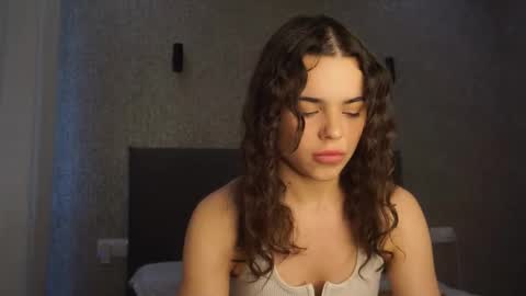 Linda online show from March 28, 1:22 pm