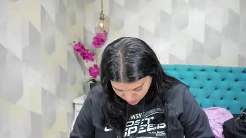    online show from October 1, 4:02 pm