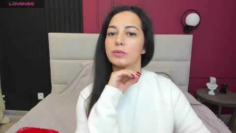 Linda online show from October 2, 1:45 am