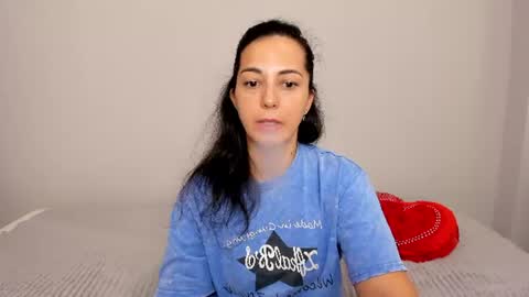 Linda online show from June 15, 1:19 am