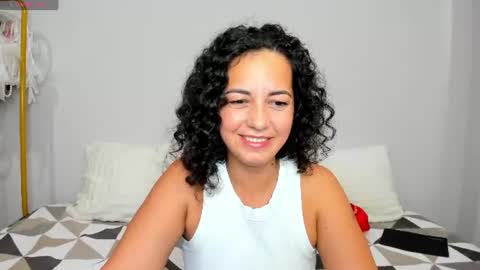 Snapshot of lindainsatiable chatting on June 29, 1:12 am Linda online show from June 29, 1:12 am