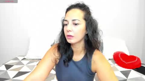 Snapshot of lindainsatiable chatting on August 2, 1:26 am Linda online show from August 2, 1:26 am